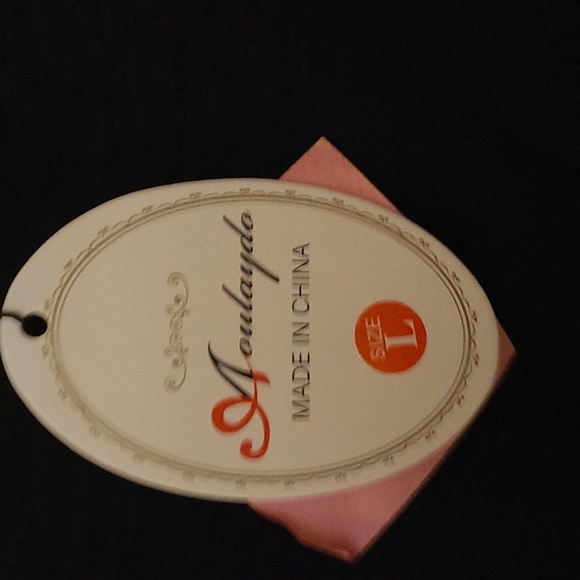 Dress - Picture 3 of 3